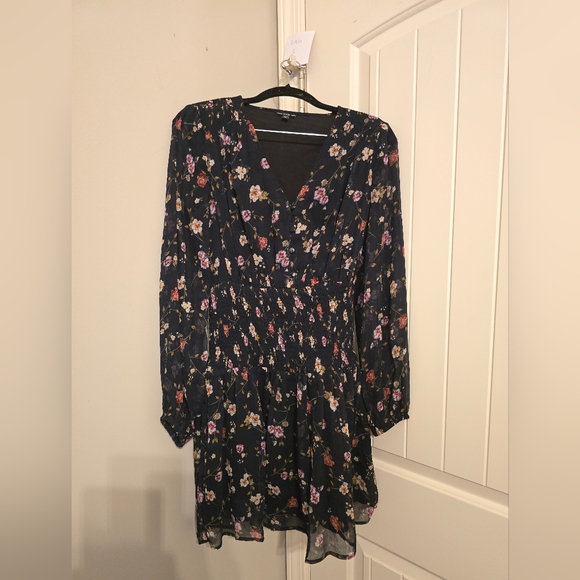 Guess XS Floral Smocked Waist Long-Sleeve Dress in Black Mini Spring Old Money - Picture 2 of 5